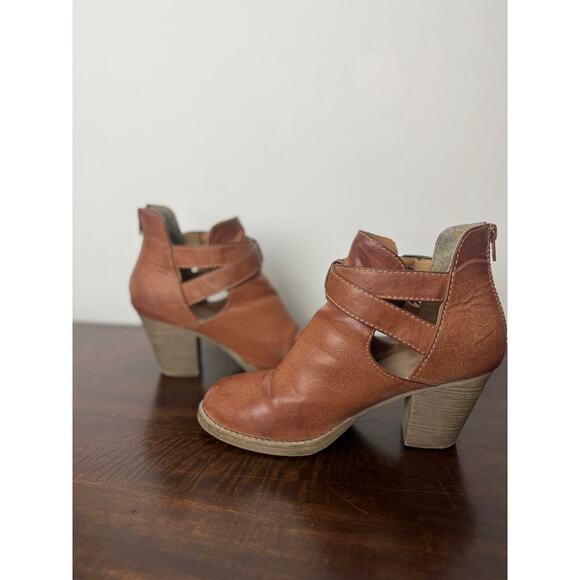 Maurice’s Women’s Western Boot Heel, Light Brown Size 8 - Picture 2 of 13